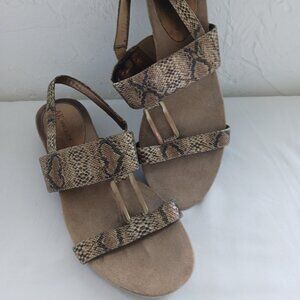 AK Anne Klein AKLIA Sandals Sz 9M